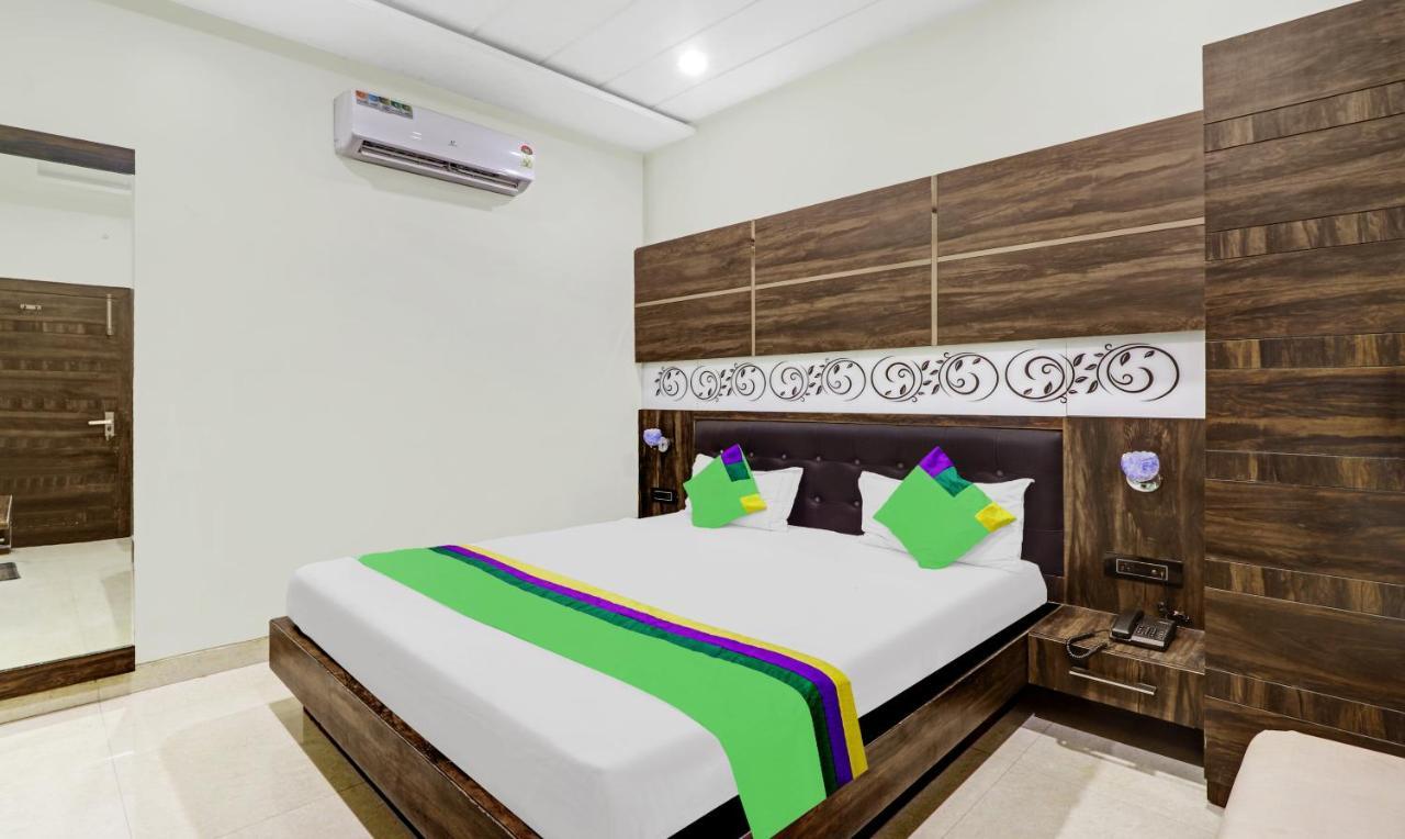 Itsy Hotels Anjali Mahal 500, Mtrs From Mathura Railway Station المظهر الخارجي الصورة