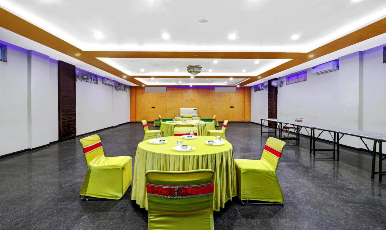 Itsy Hotels Anjali Mahal 500, Mtrs From Mathura Railway Station المظهر الخارجي الصورة