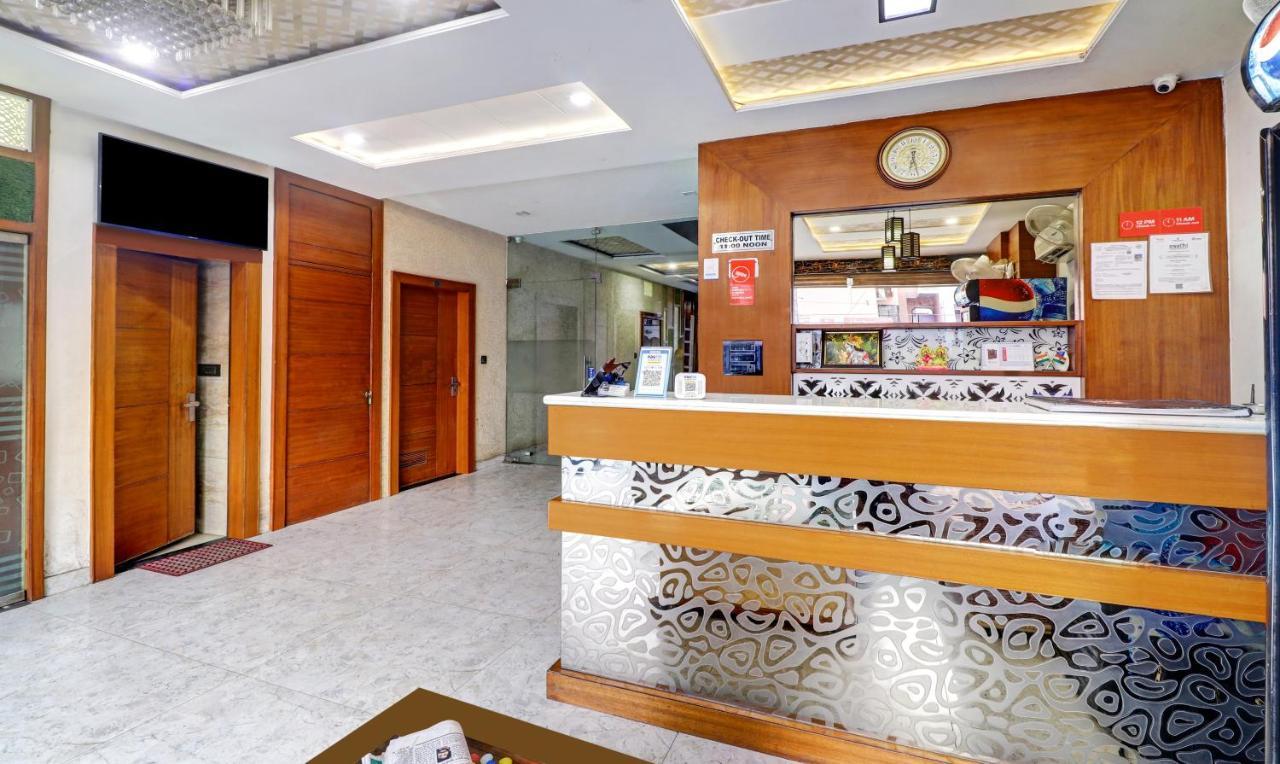 Itsy Hotels Anjali Mahal 500, Mtrs From Mathura Railway Station المظهر الخارجي الصورة