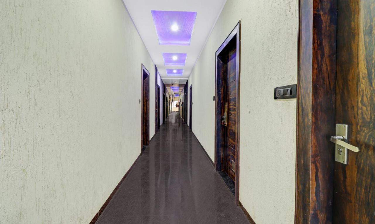Itsy Hotels Anjali Mahal 500, Mtrs From Mathura Railway Station المظهر الخارجي الصورة