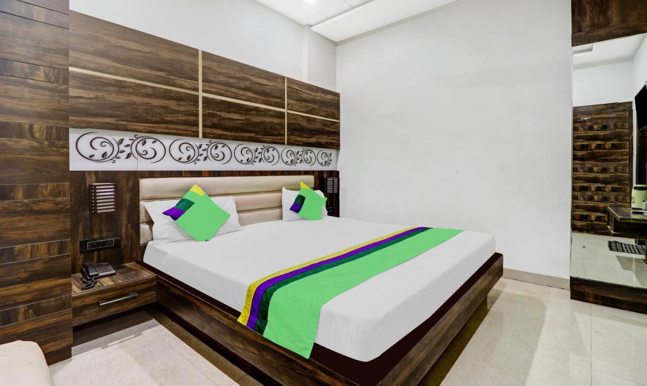 Itsy Hotels Anjali Mahal 500, Mtrs From Mathura Railway Station المظهر الخارجي الصورة